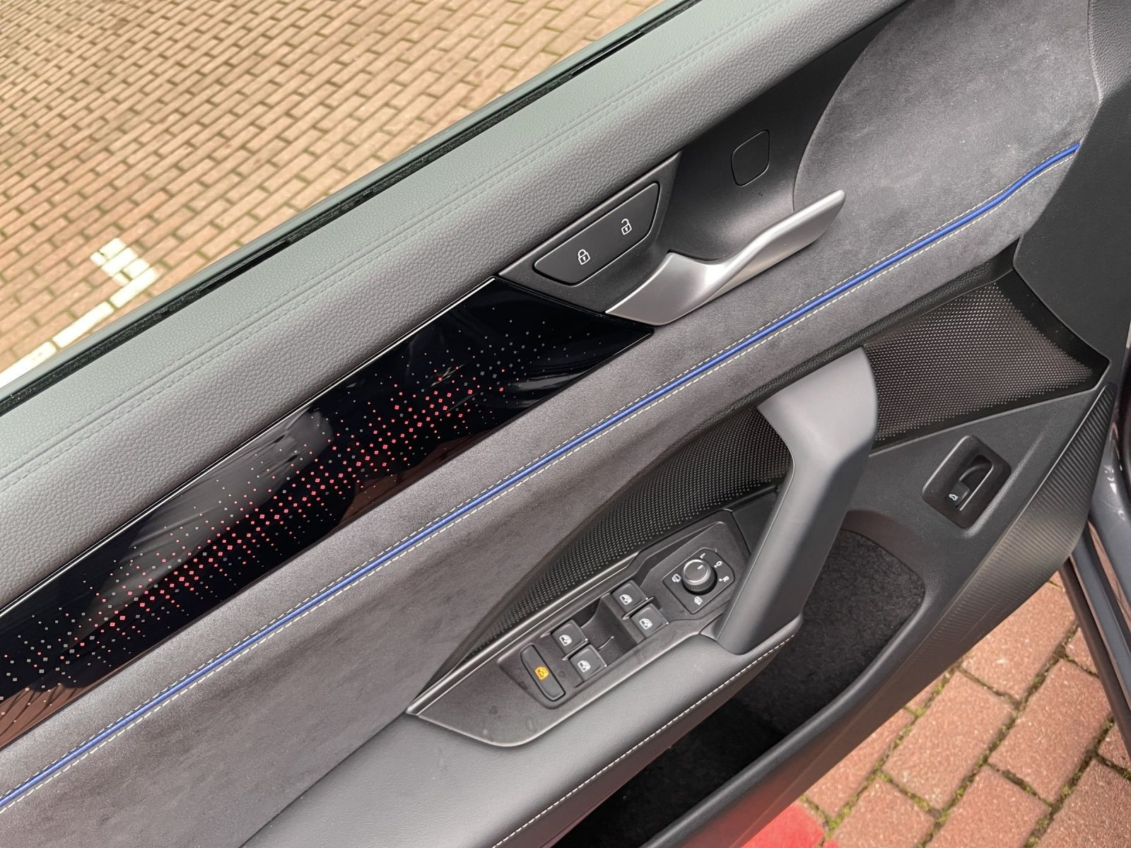 Volkswagen - Tayron_13