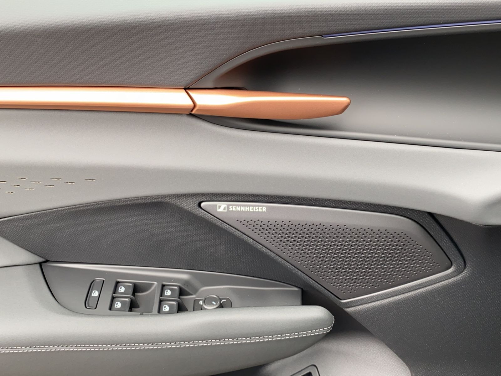 Cupra - Terramar_14
