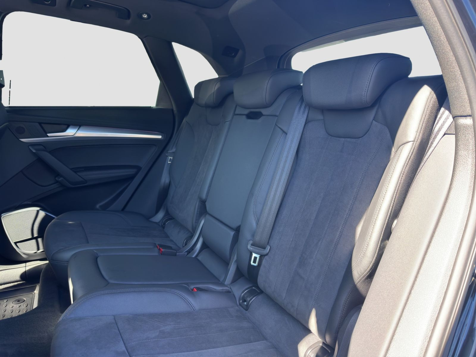Audi - Q5_12