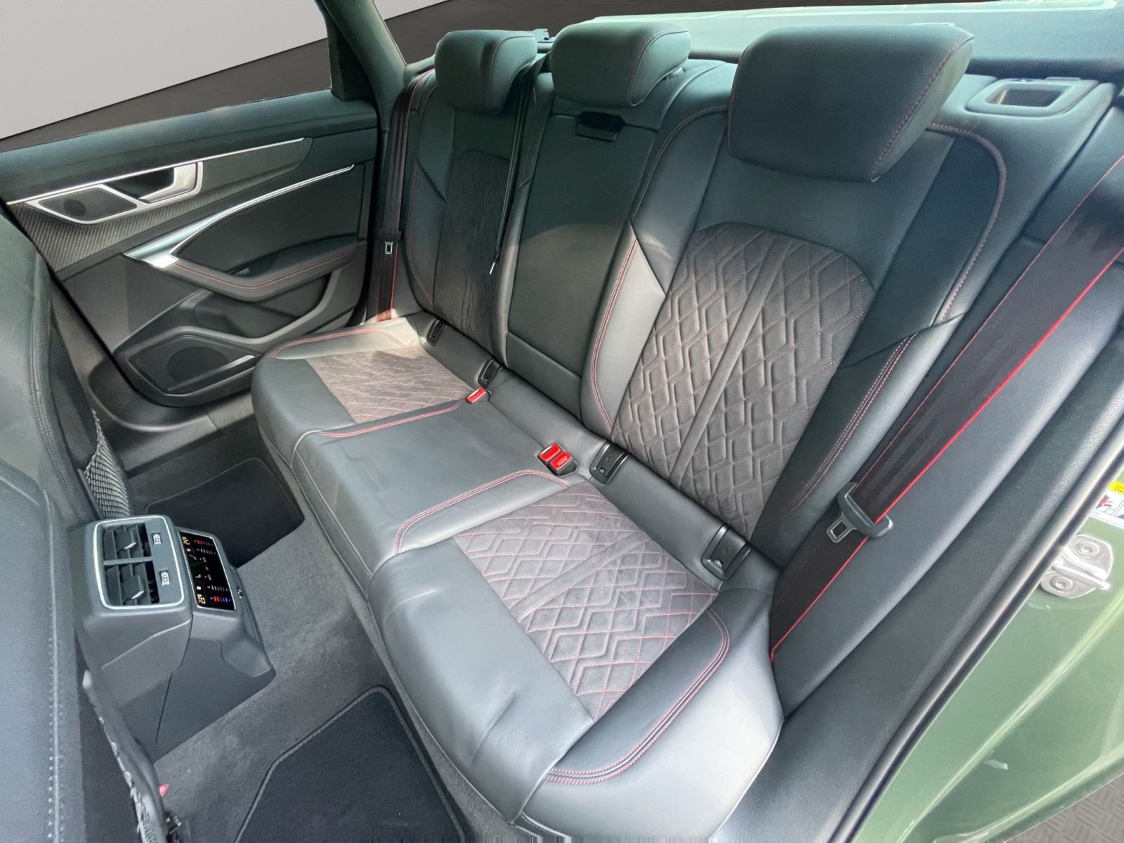 Audi - S6 Limousine_18