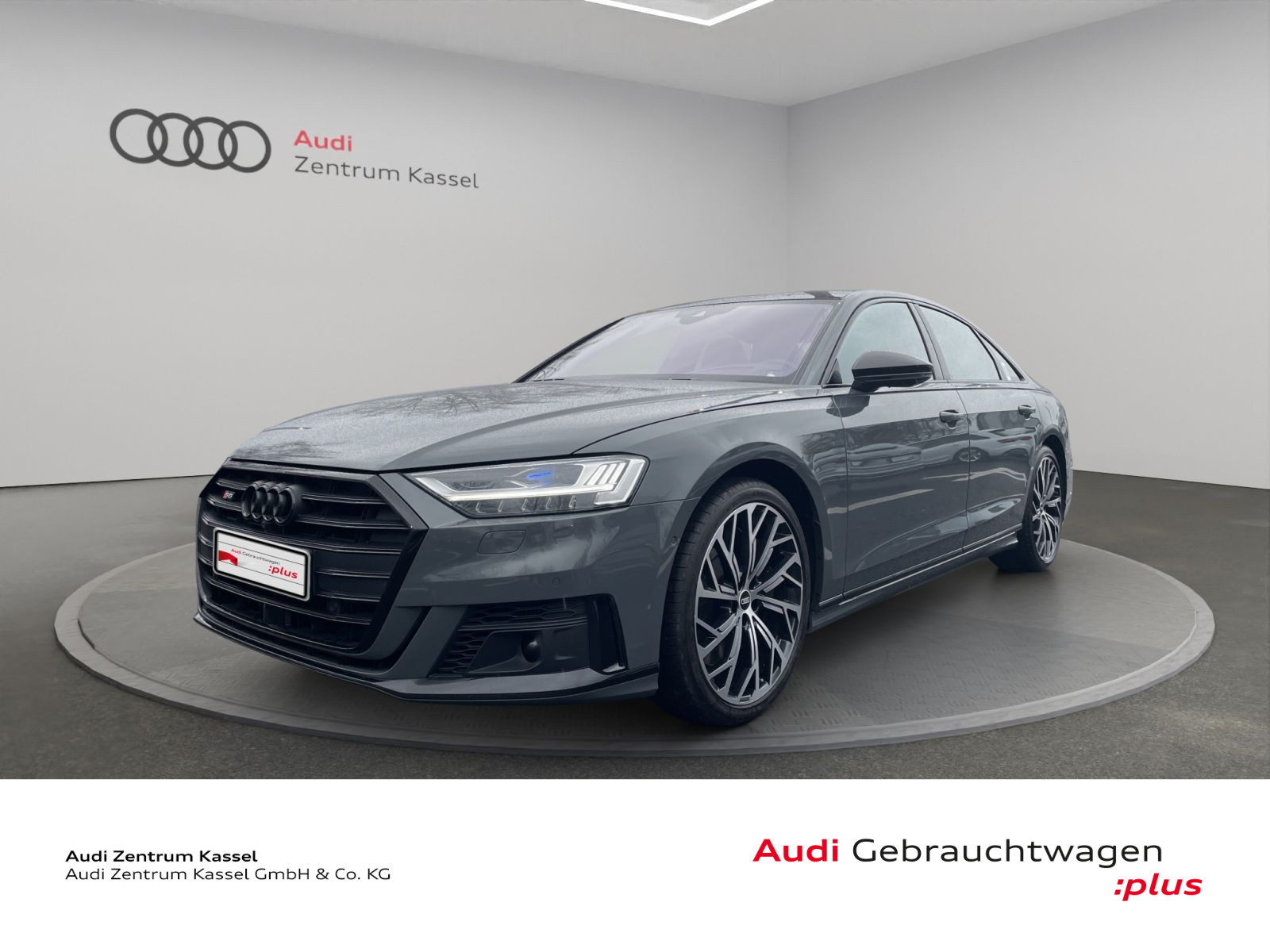 Audi - S8_1