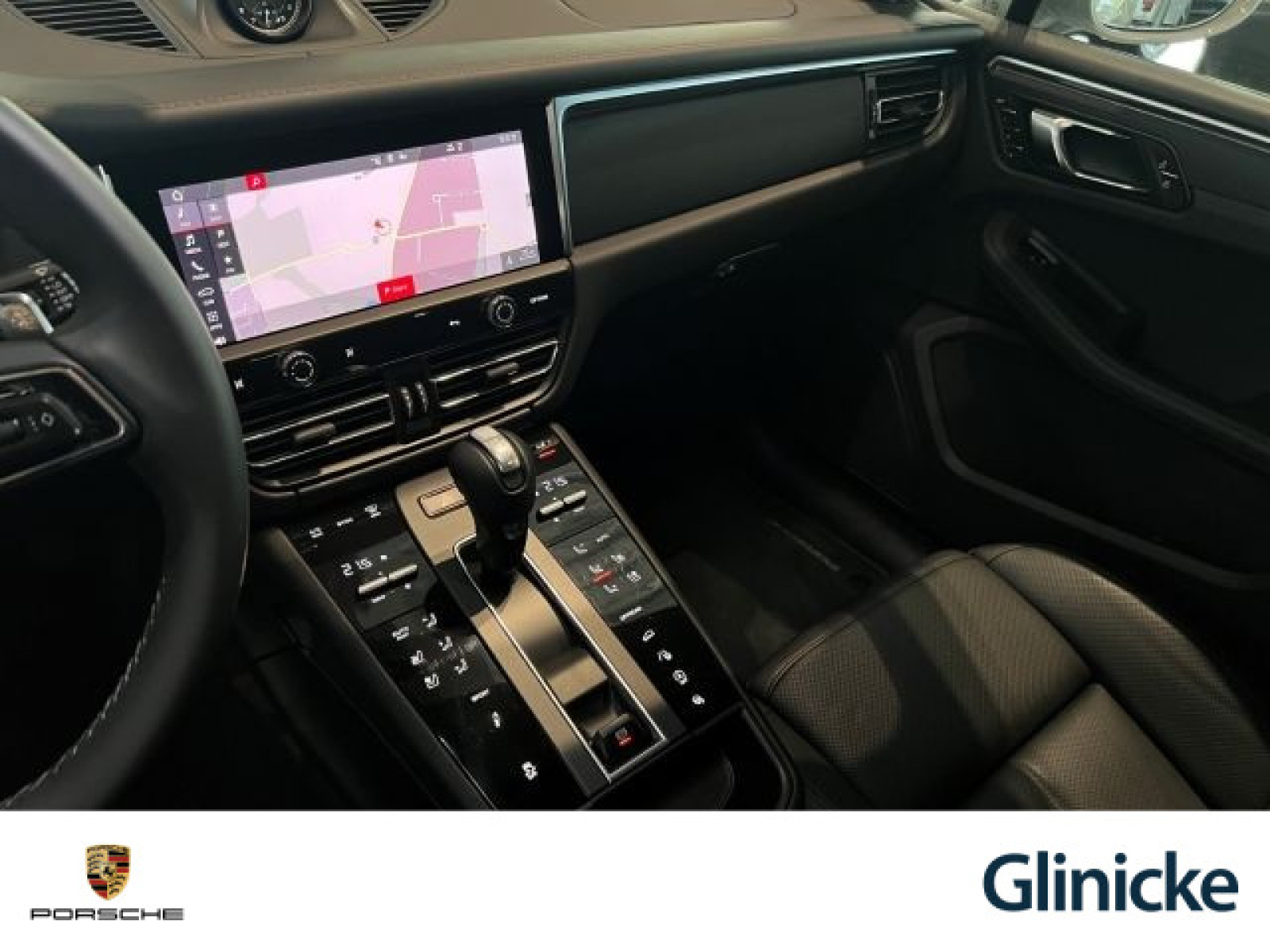 Porsche - Macan_25