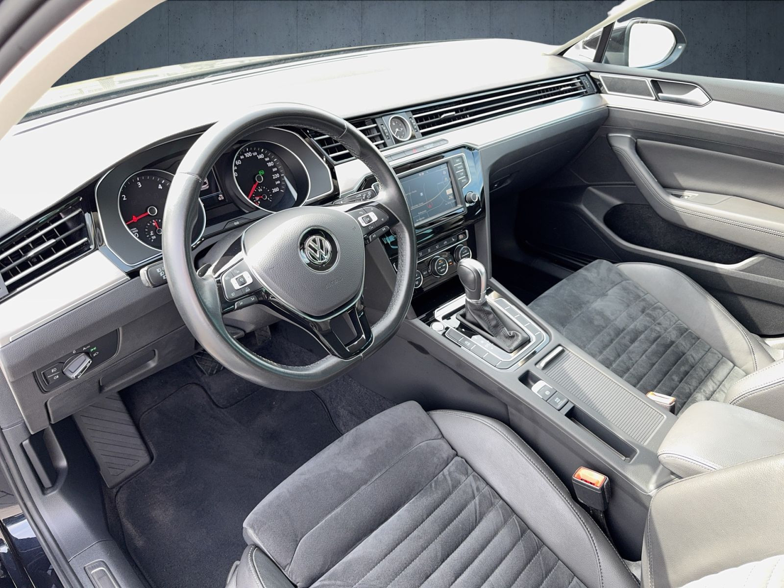 Volkswagen - Passat Variant_11