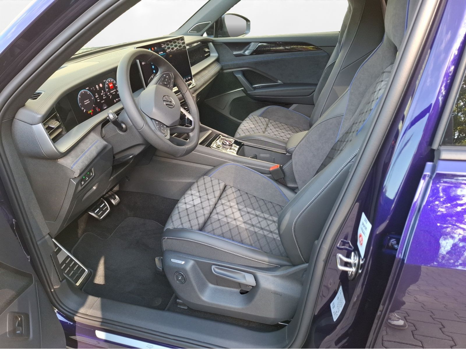 Volkswagen - Tayron_4