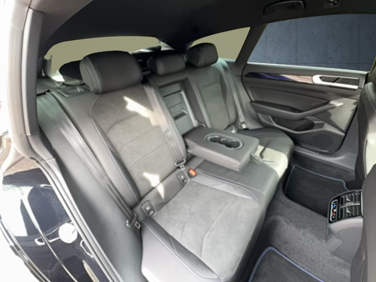 Volkswagen - Arteon_17