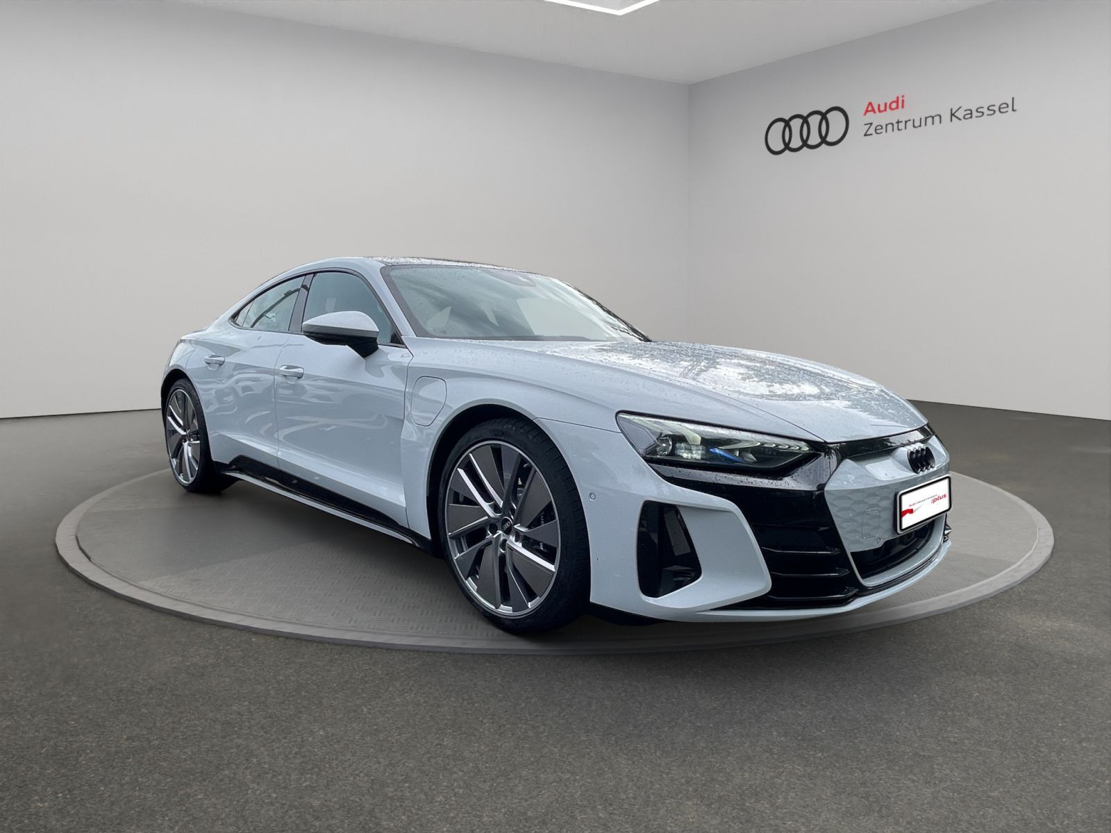 Audi - e-tron GT quattro_9