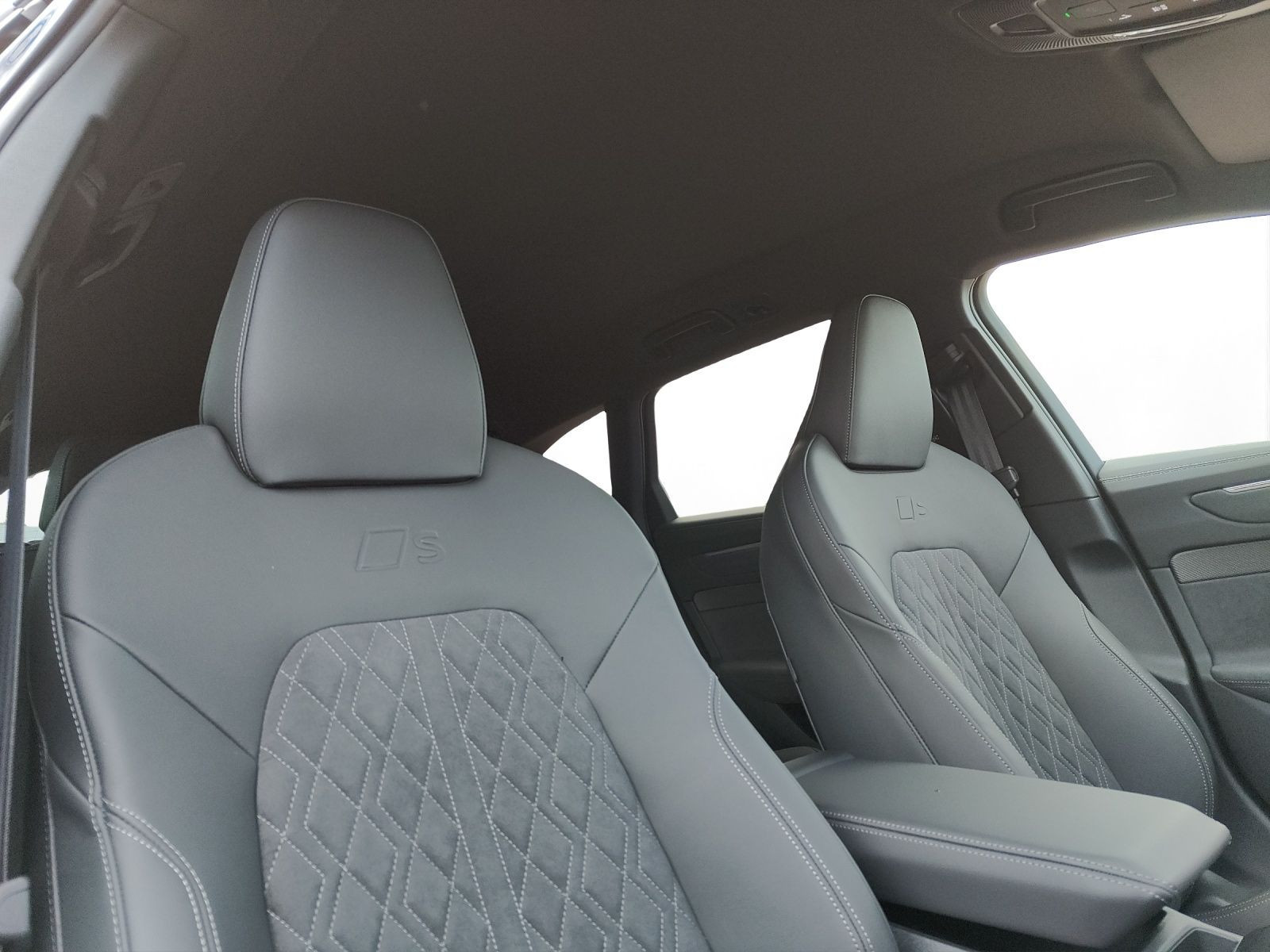 Audi - A6 Avant_12
