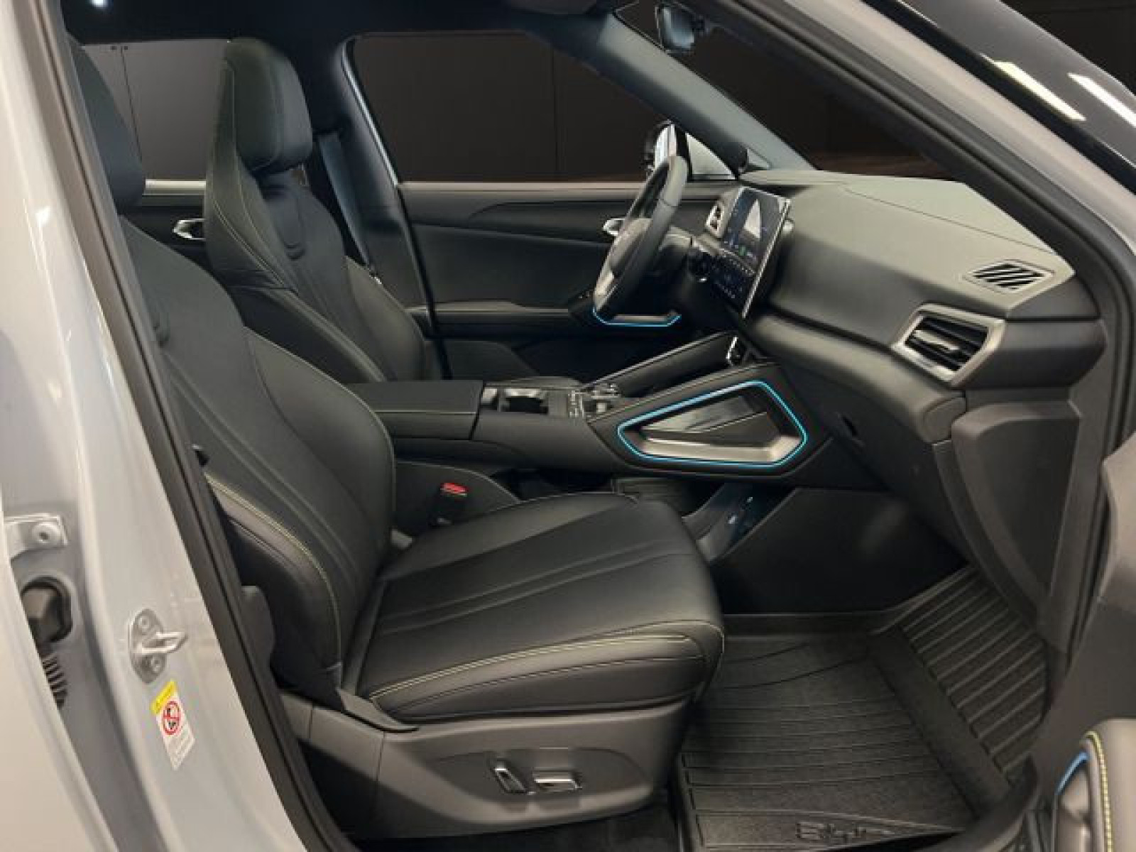 BYD - ATTO 2_18