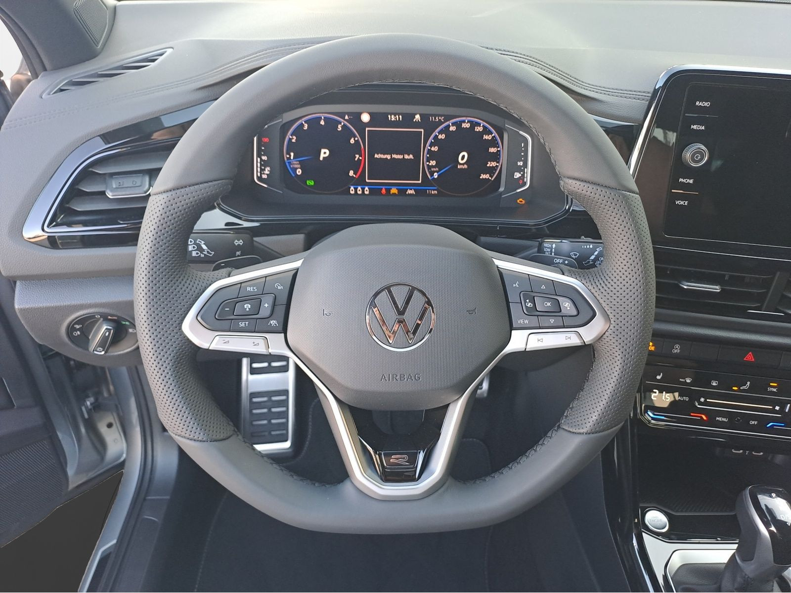 Volkswagen - T-Roc_10
