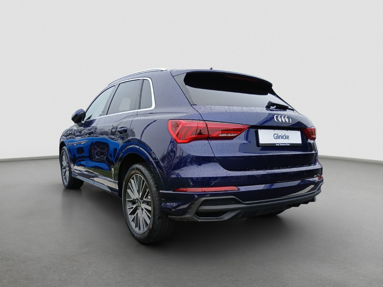 Audi - Q3_2
