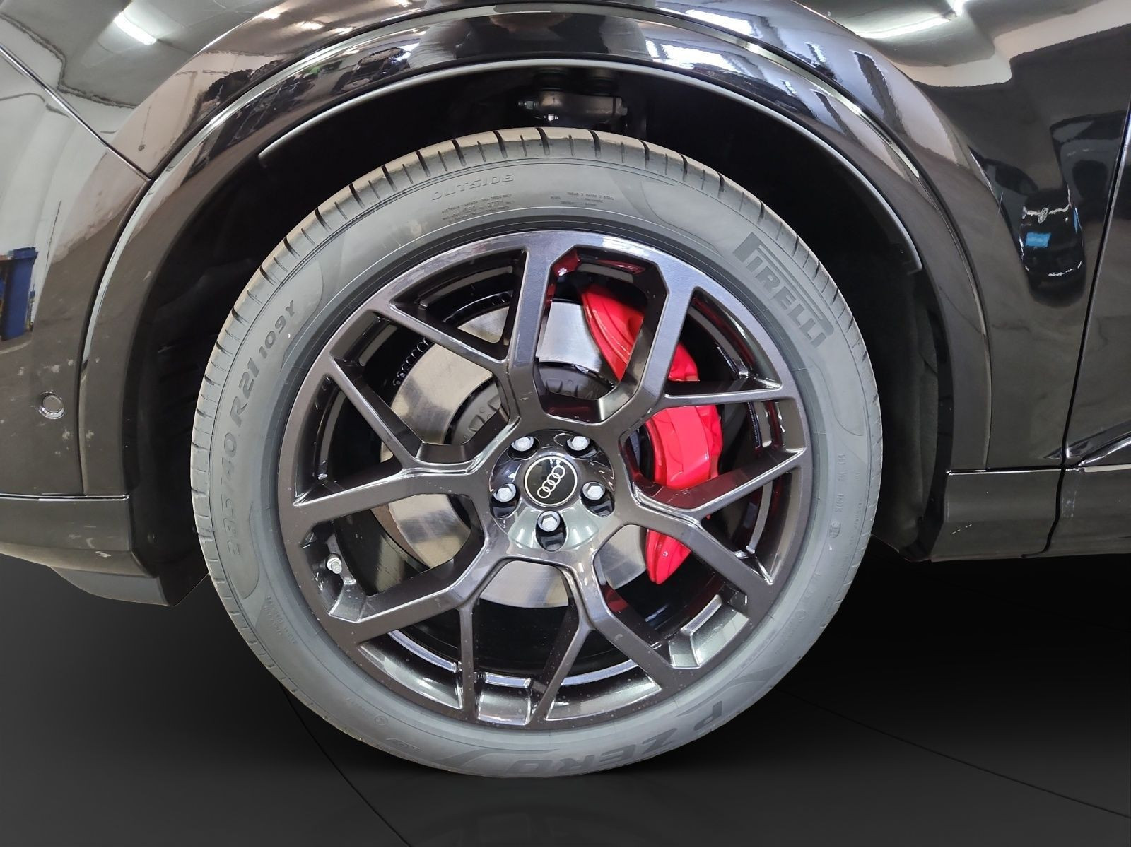 Audi - Q7_9