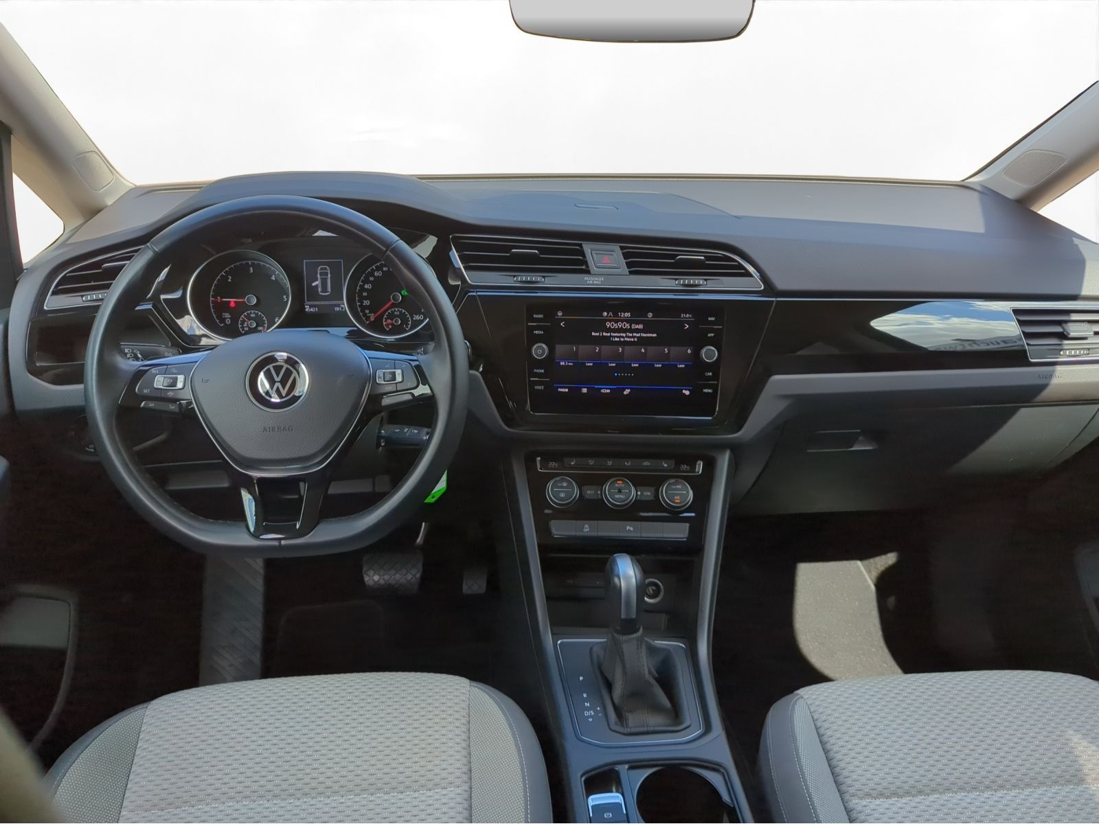 Volkswagen - Touran_6