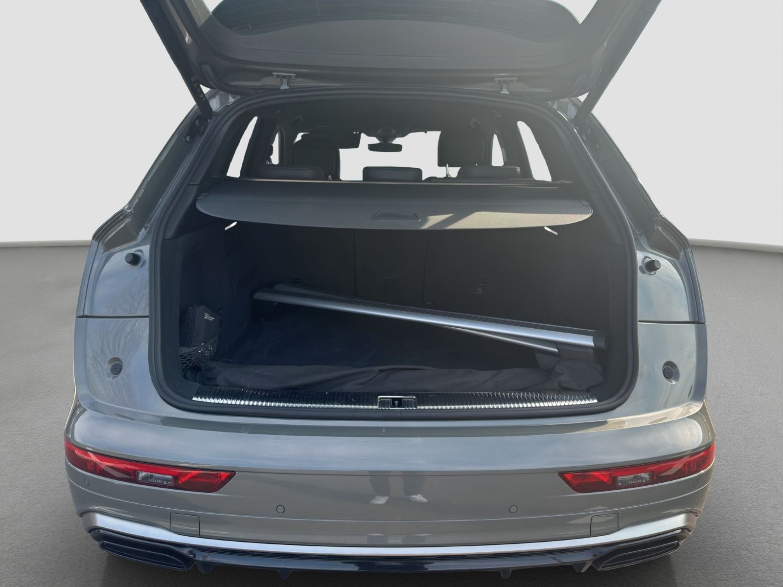 Audi - Q5_16
