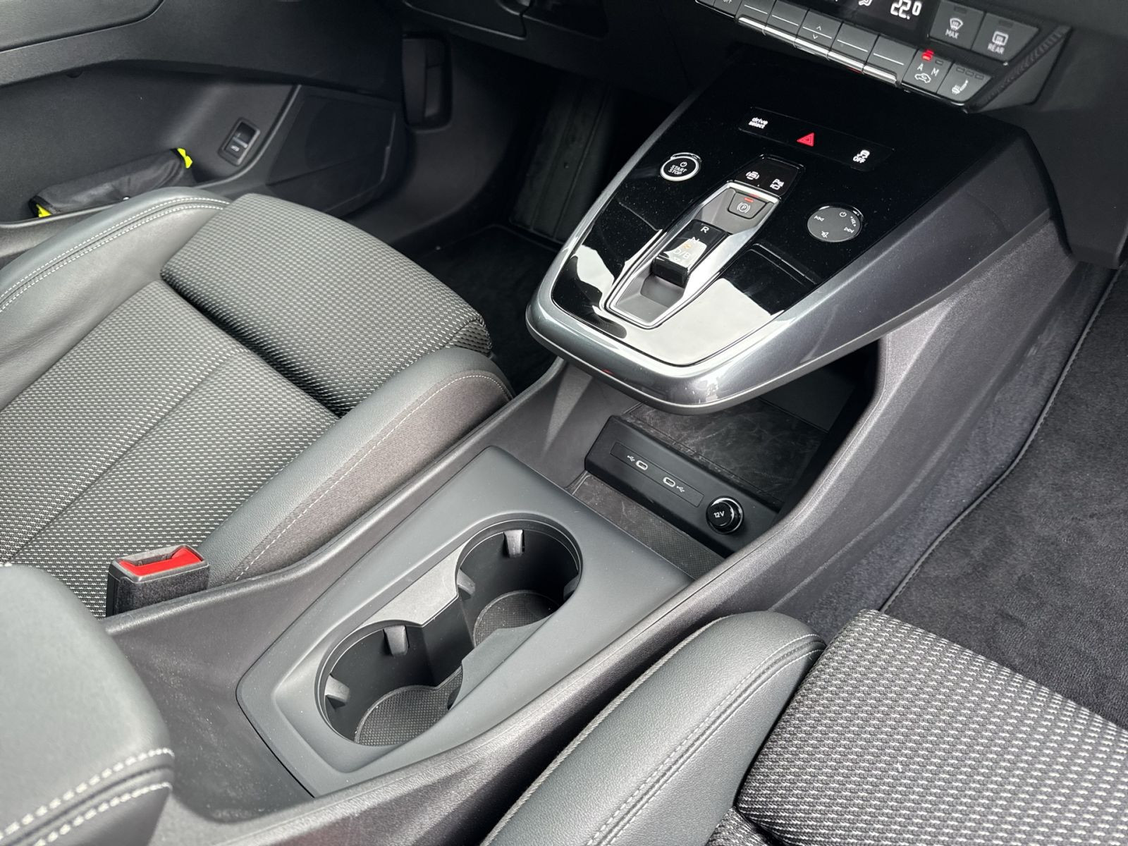 Audi - Q4 e-tron_20 Audi - Q4 e-tron_20