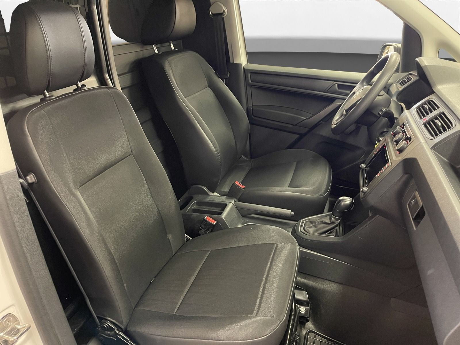 Volkswagen - Caddy Maxi_16