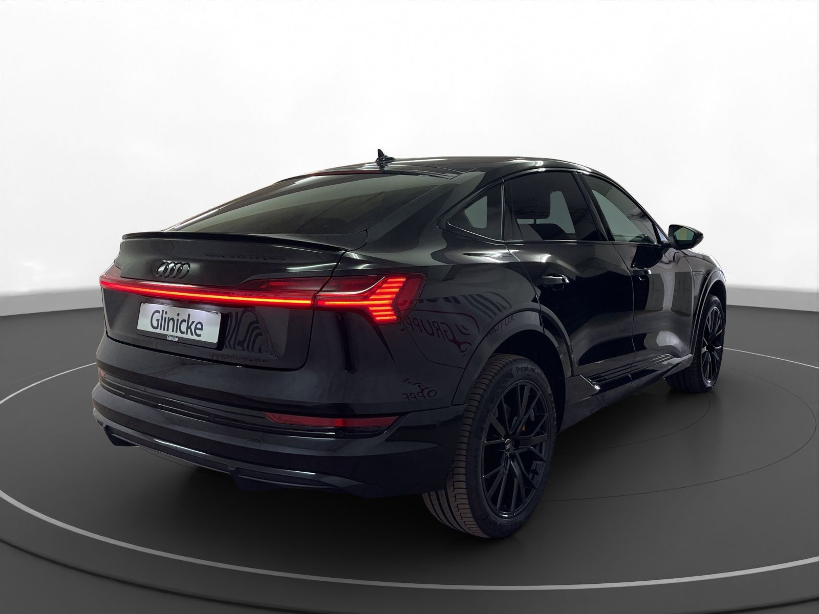 Audi - e-tron Sportback_6