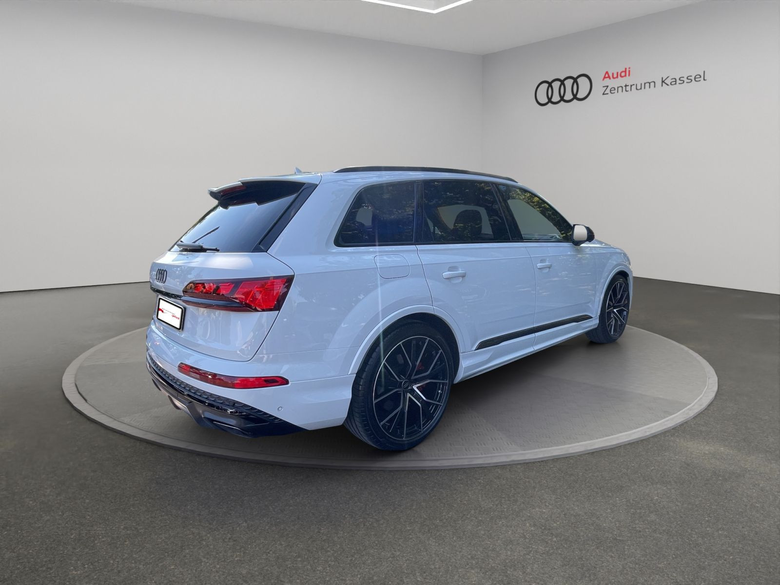 Audi - Q7_7