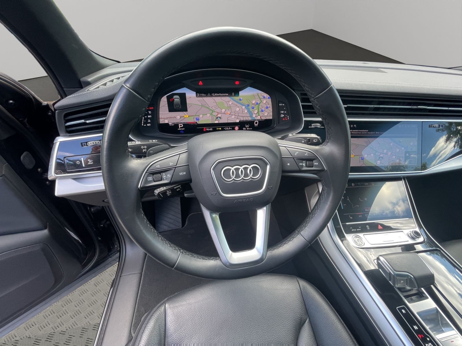 Audi - Q7_12
