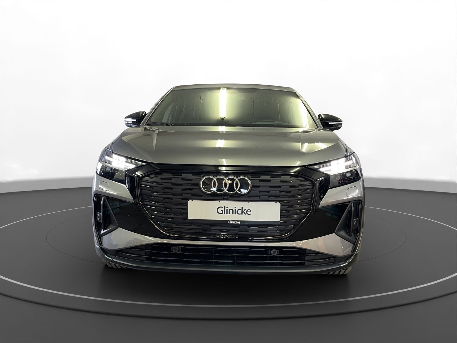 Audi - Q4 Sportback e-tron_4