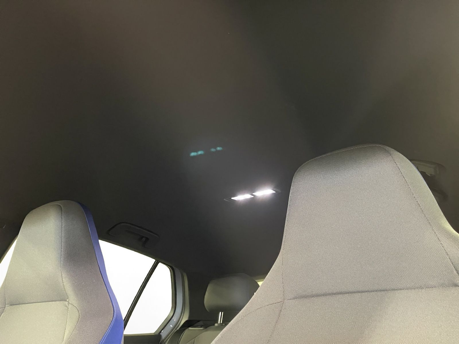Volkswagen - Golf_9