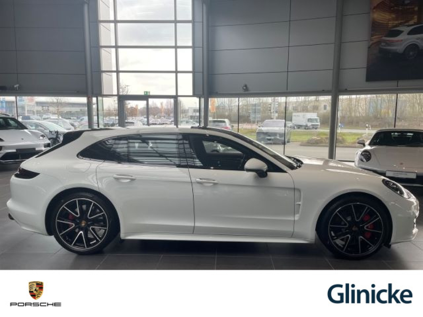 Porsche - Panamera_6
