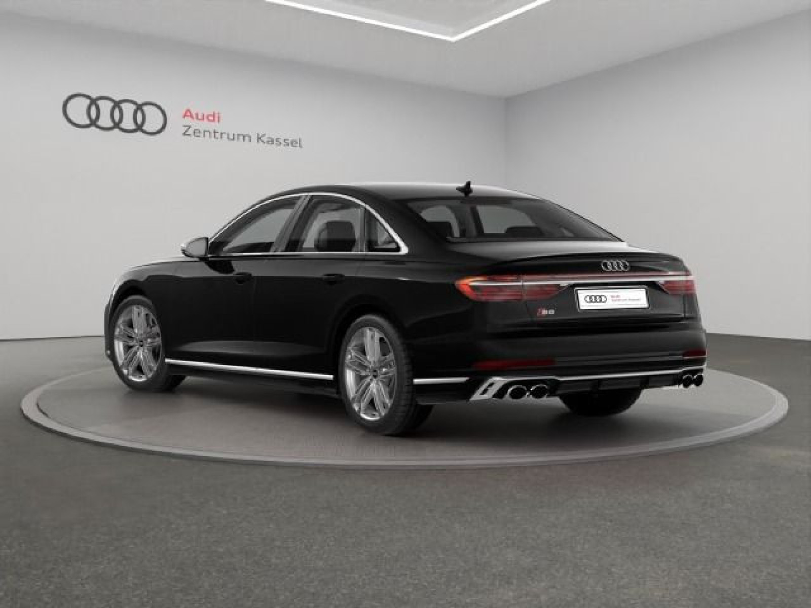 Audi - S8_4