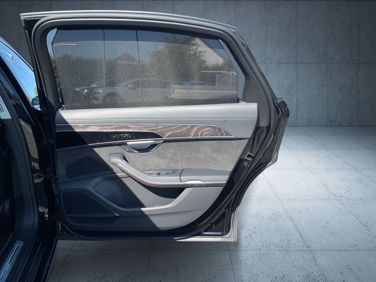 Audi - A8_19