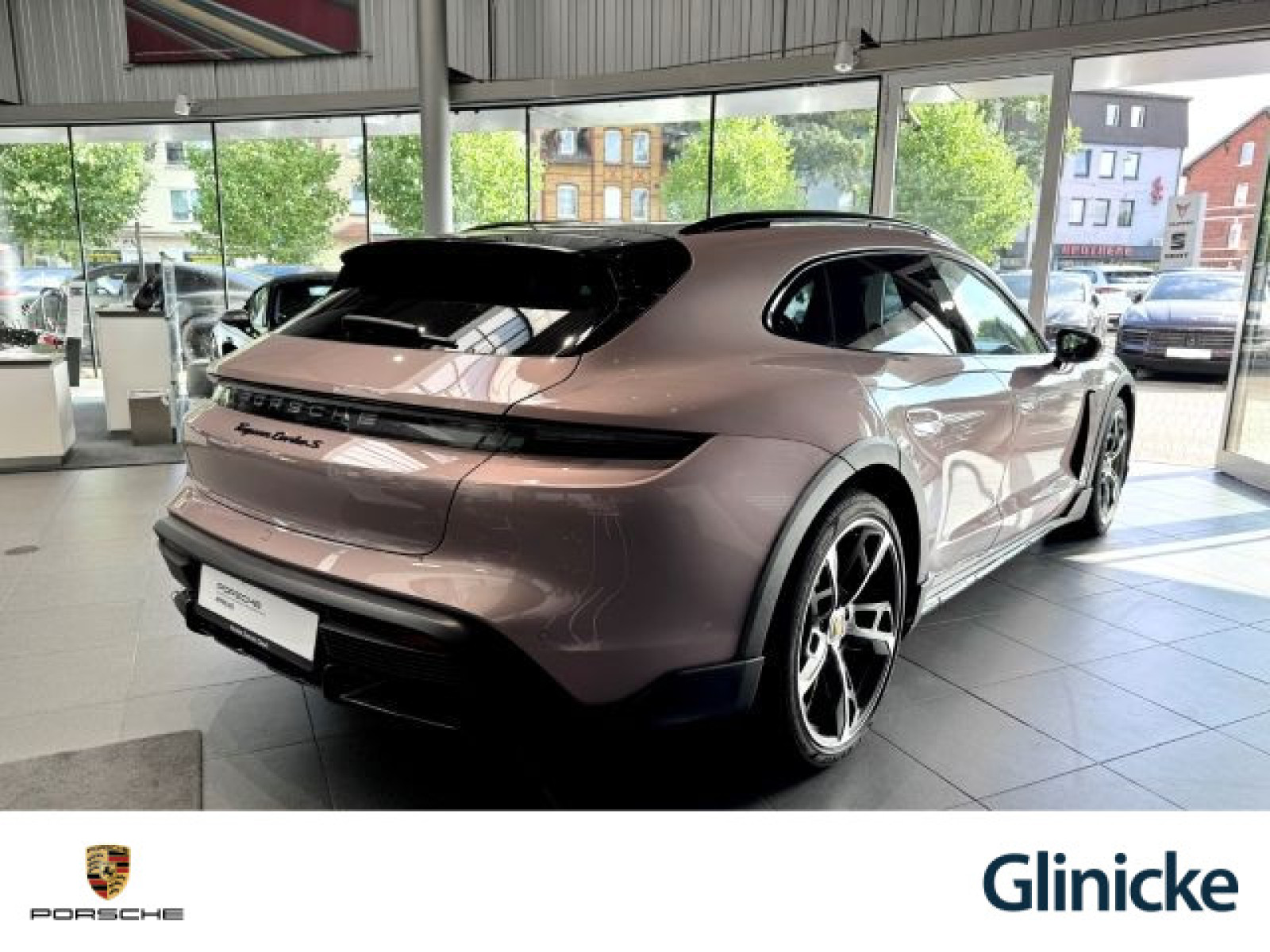 Porsche - Taycan_5