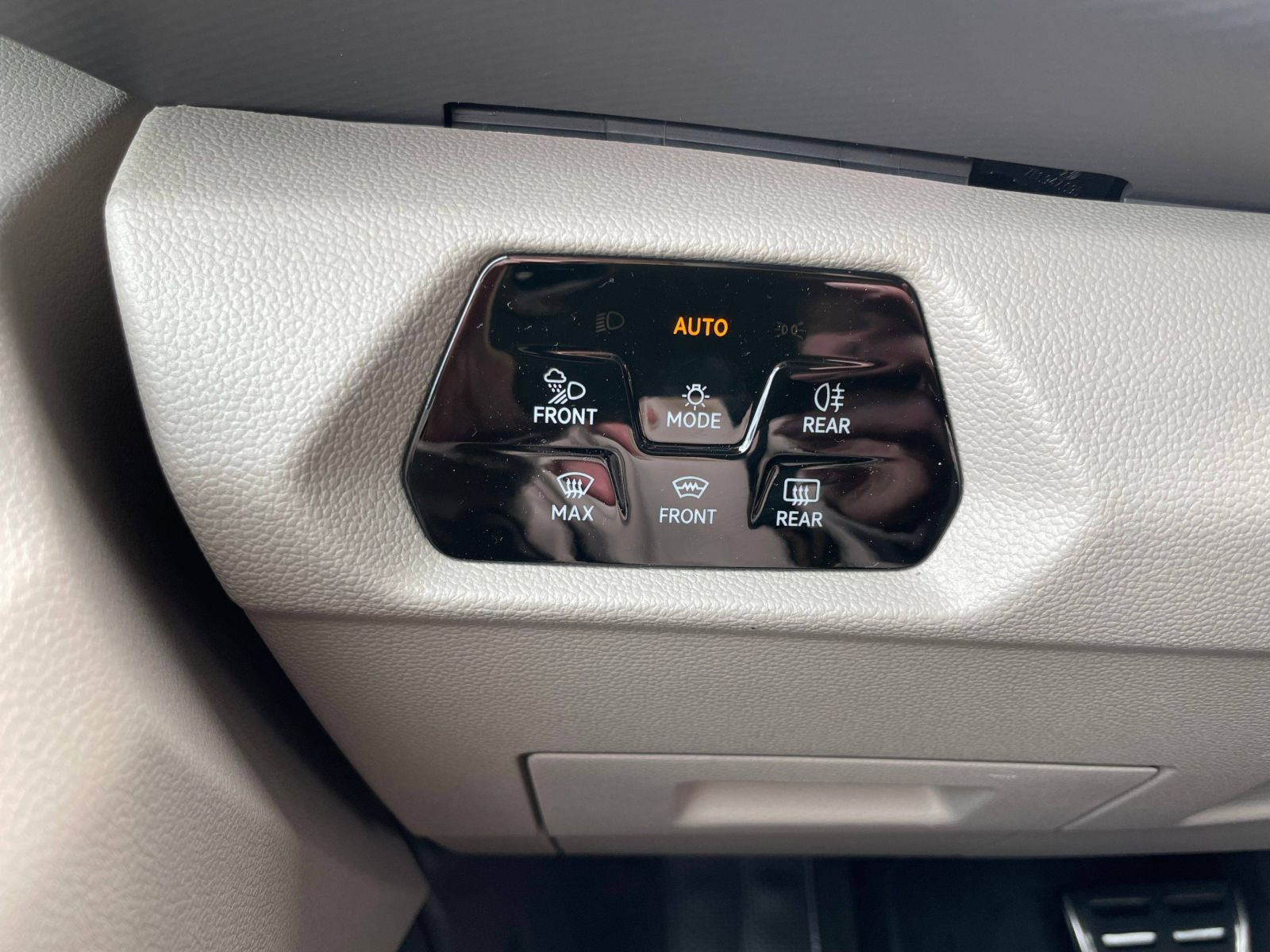 Volkswagen - Multivan_14