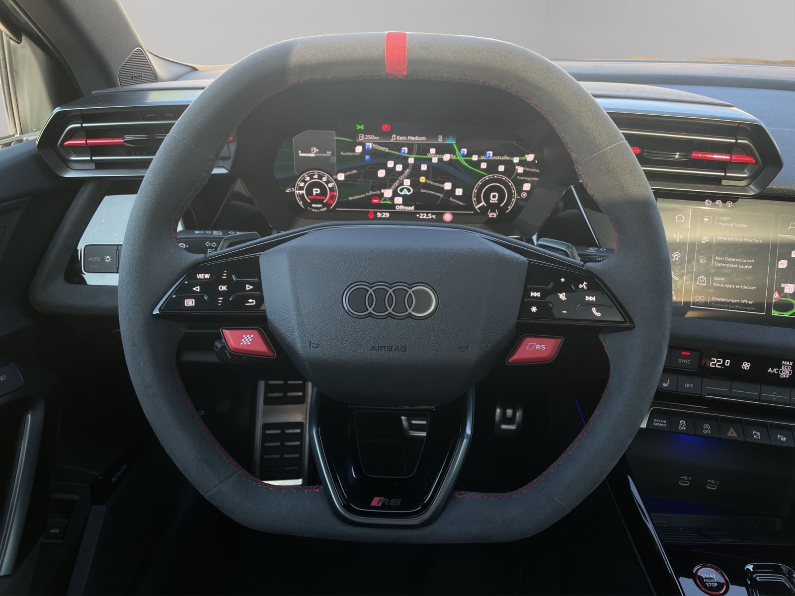 Audi - RS 3 Limousine_12