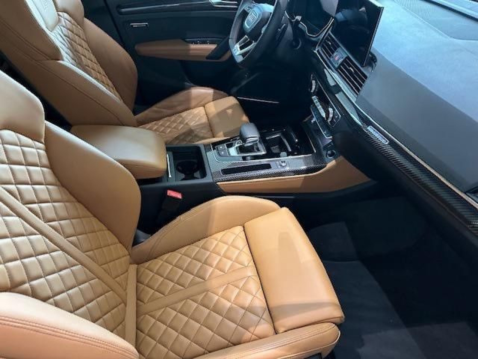 Audi - Q5_7