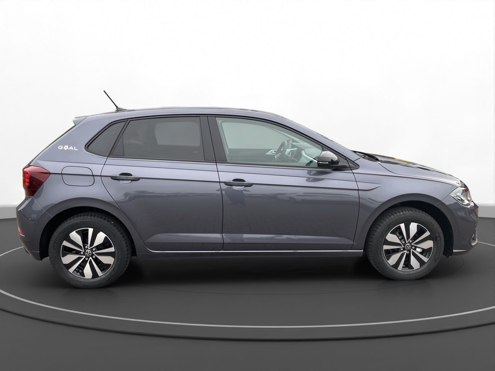 Volkswagen - Polo_8