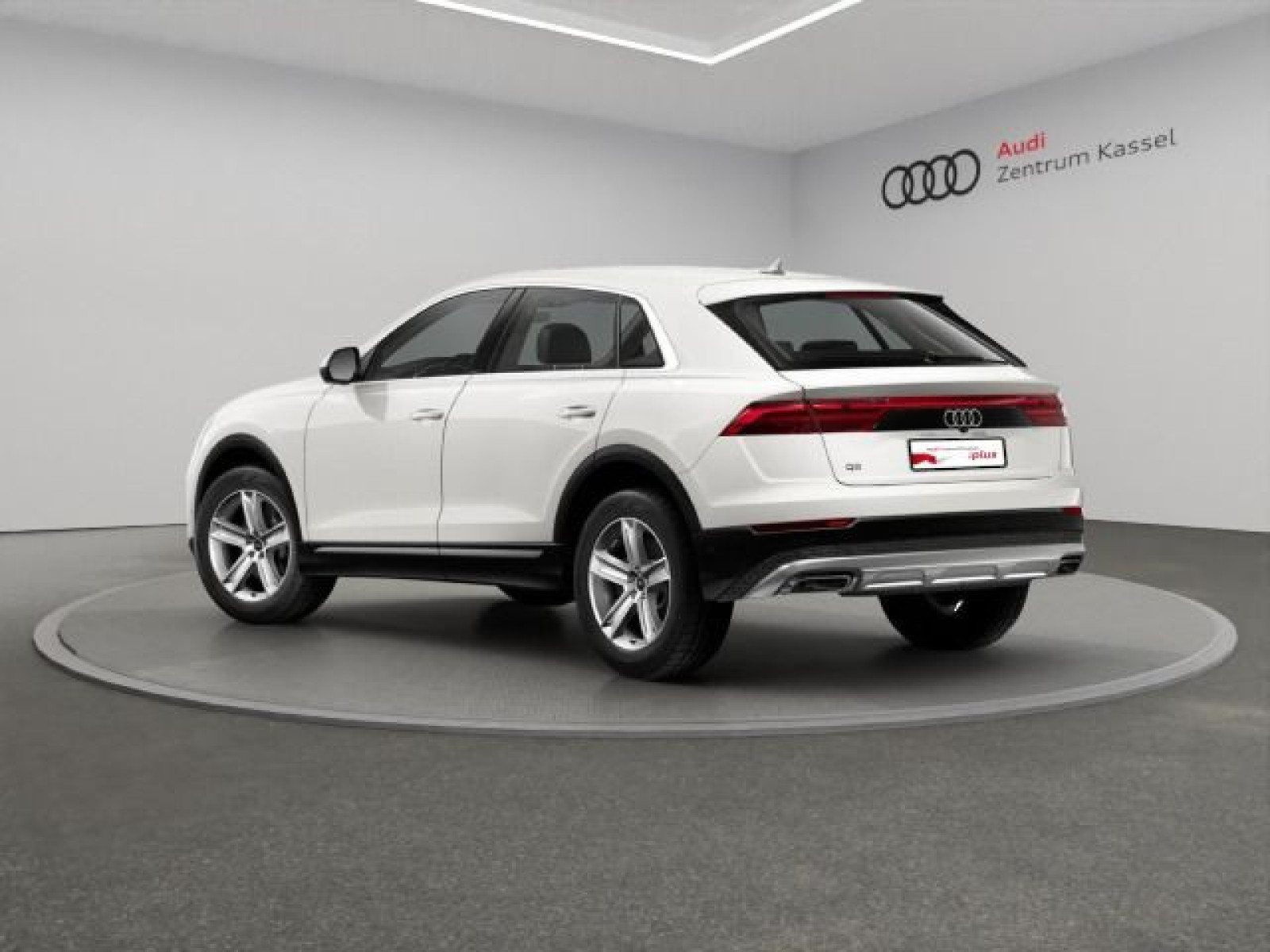 Audi - Q8_4 Audi - Q8_4