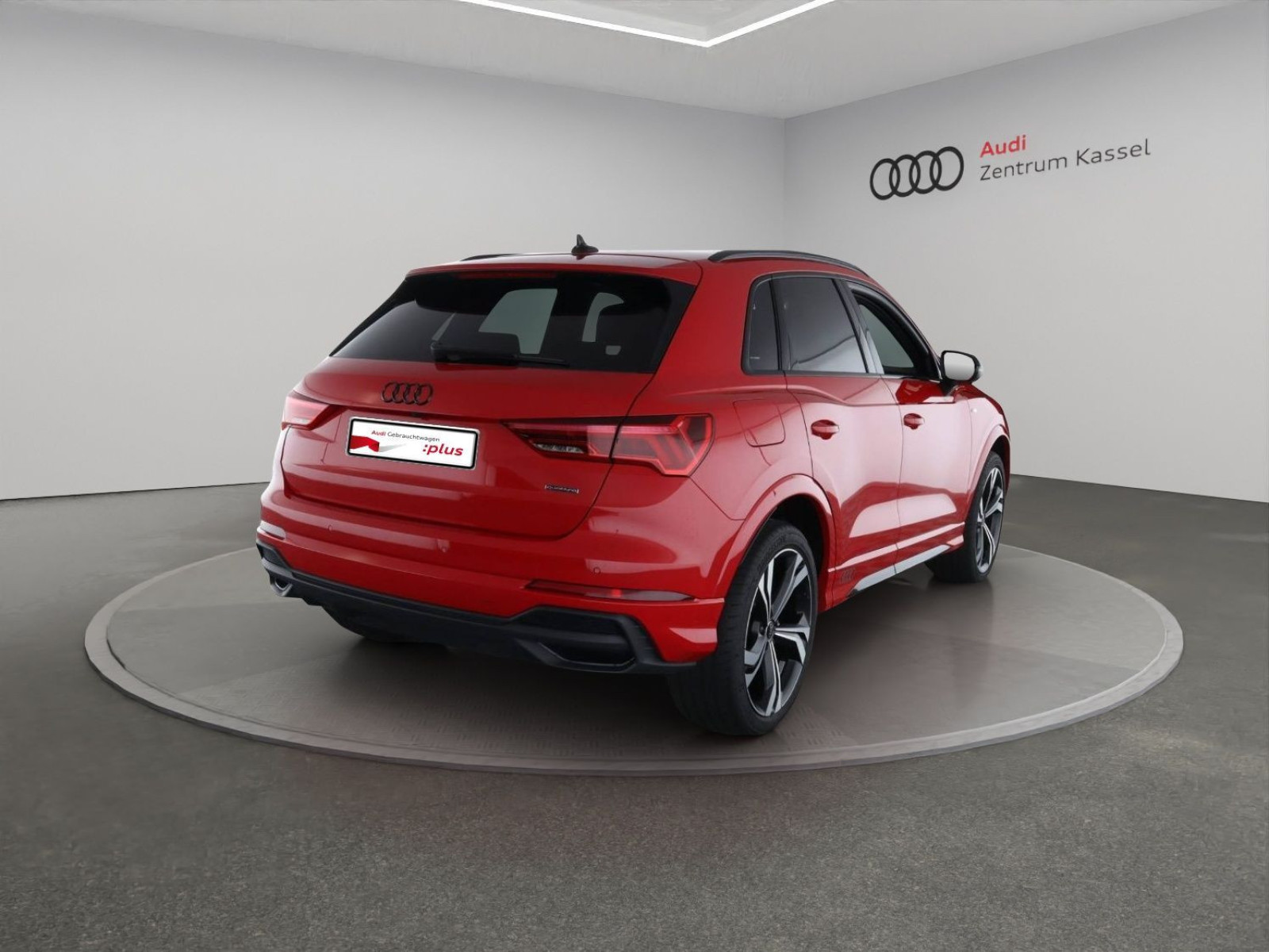 Audi - Q3_4