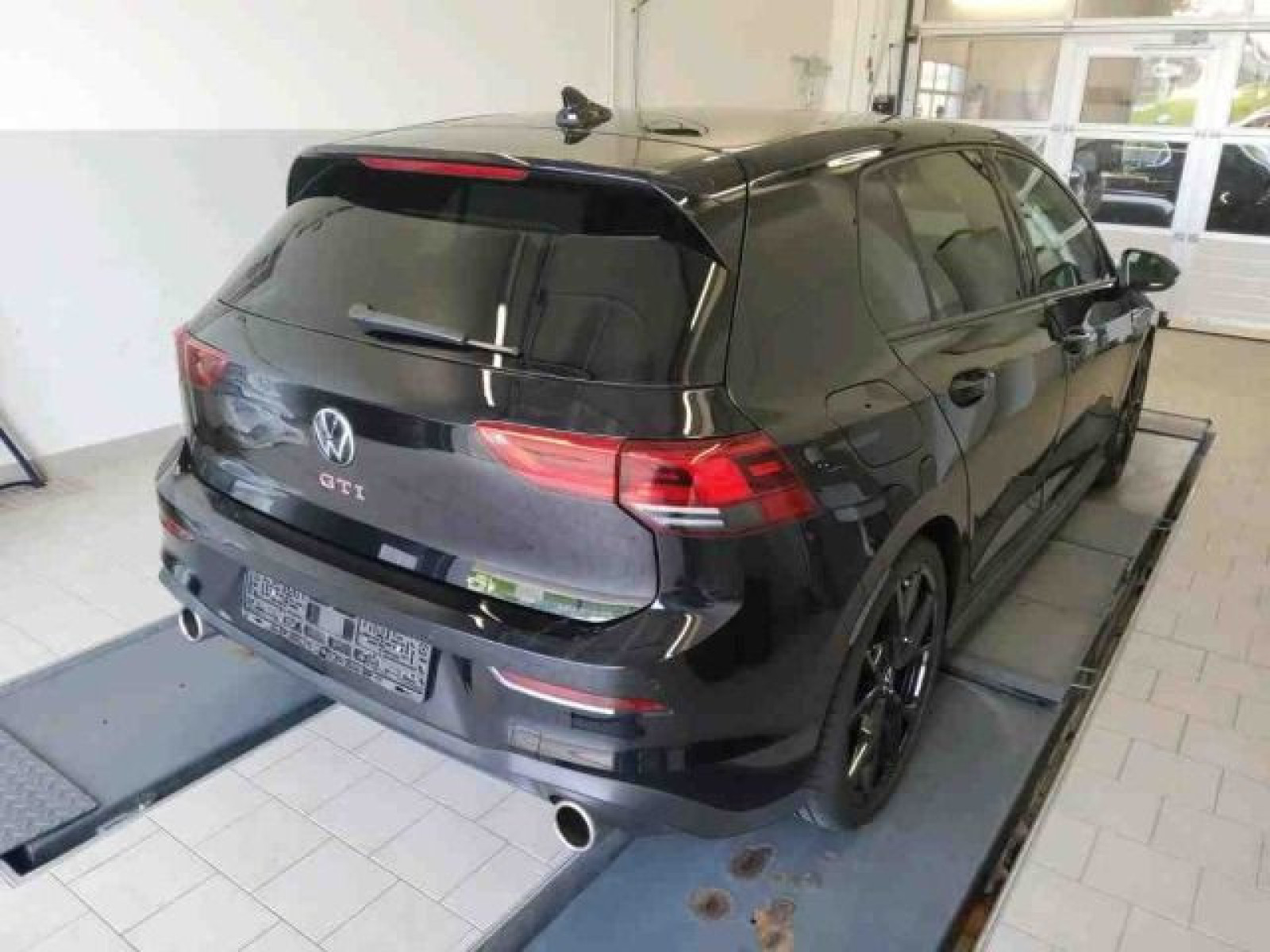 Volkswagen - Golf GTI_2