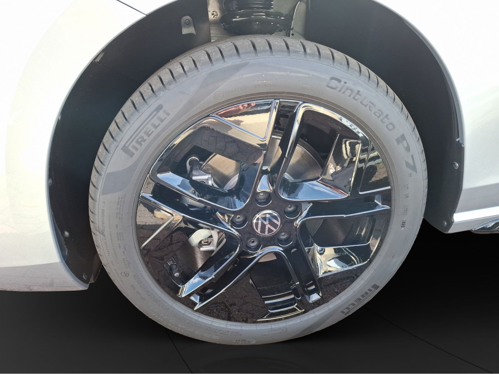 Volkswagen - Passat_13