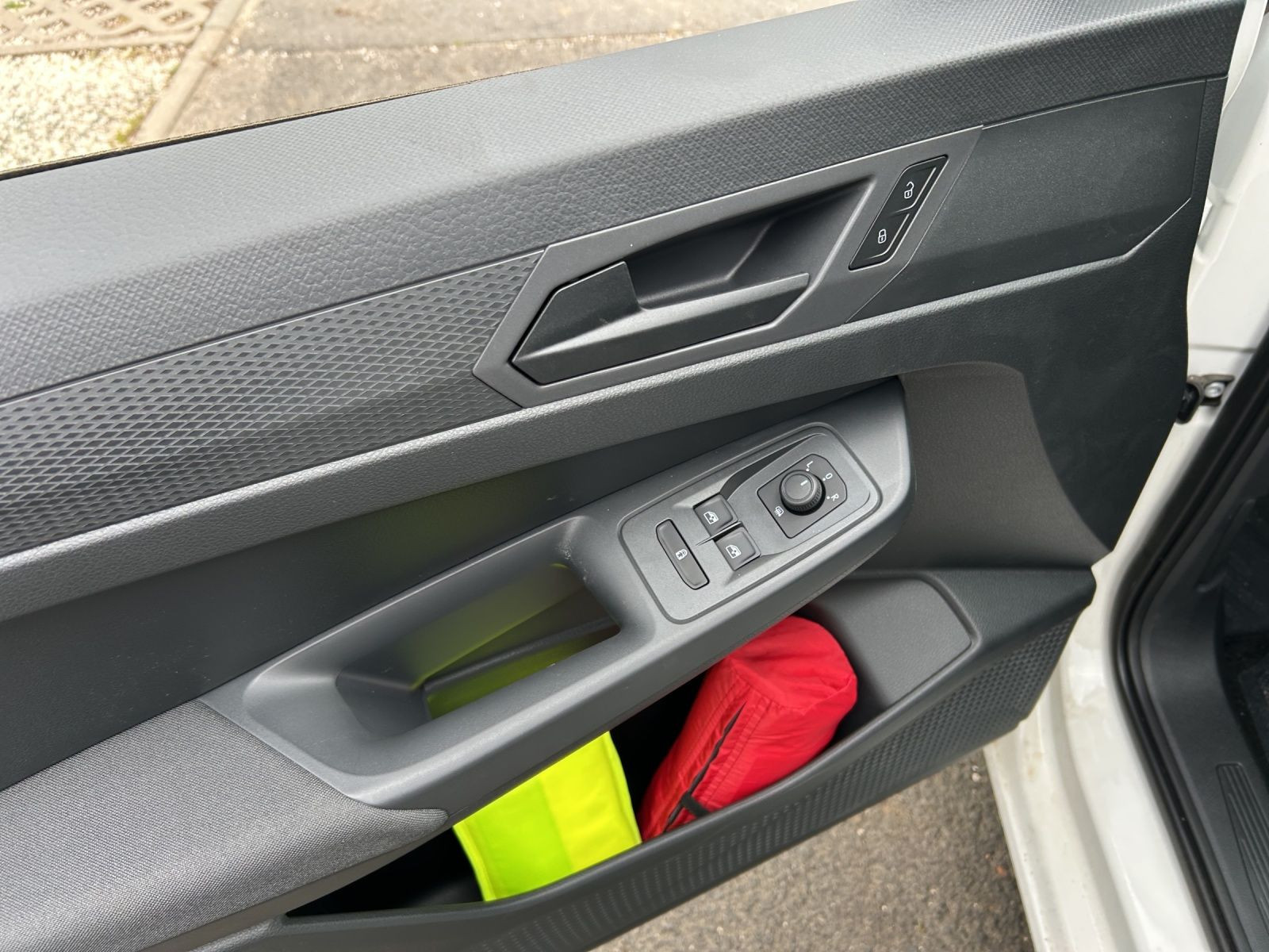 Volkswagen - Caddy Maxi_3