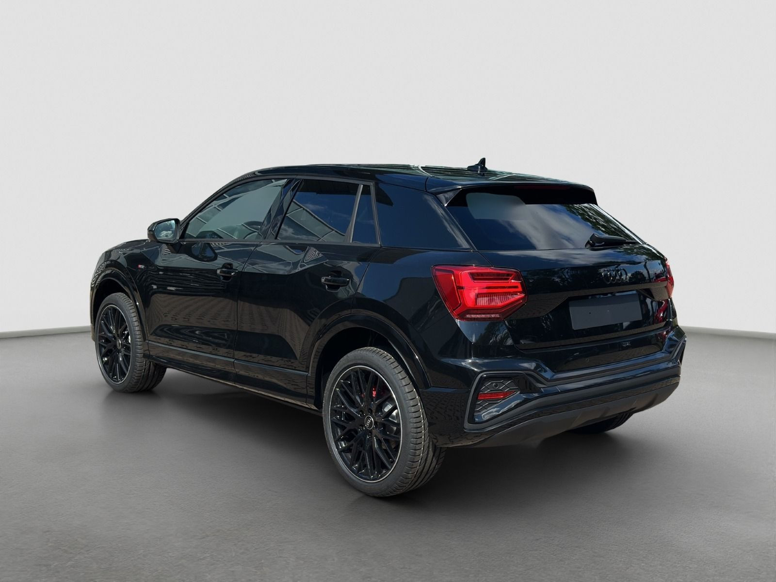 Audi - Q2_6