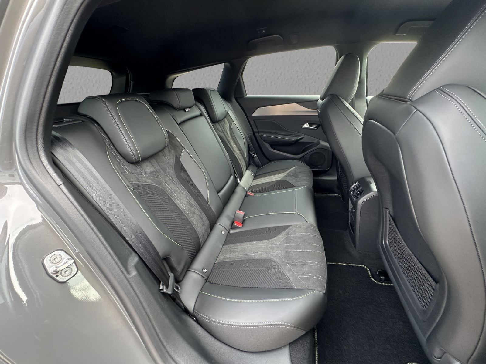Peugeot - 308_19