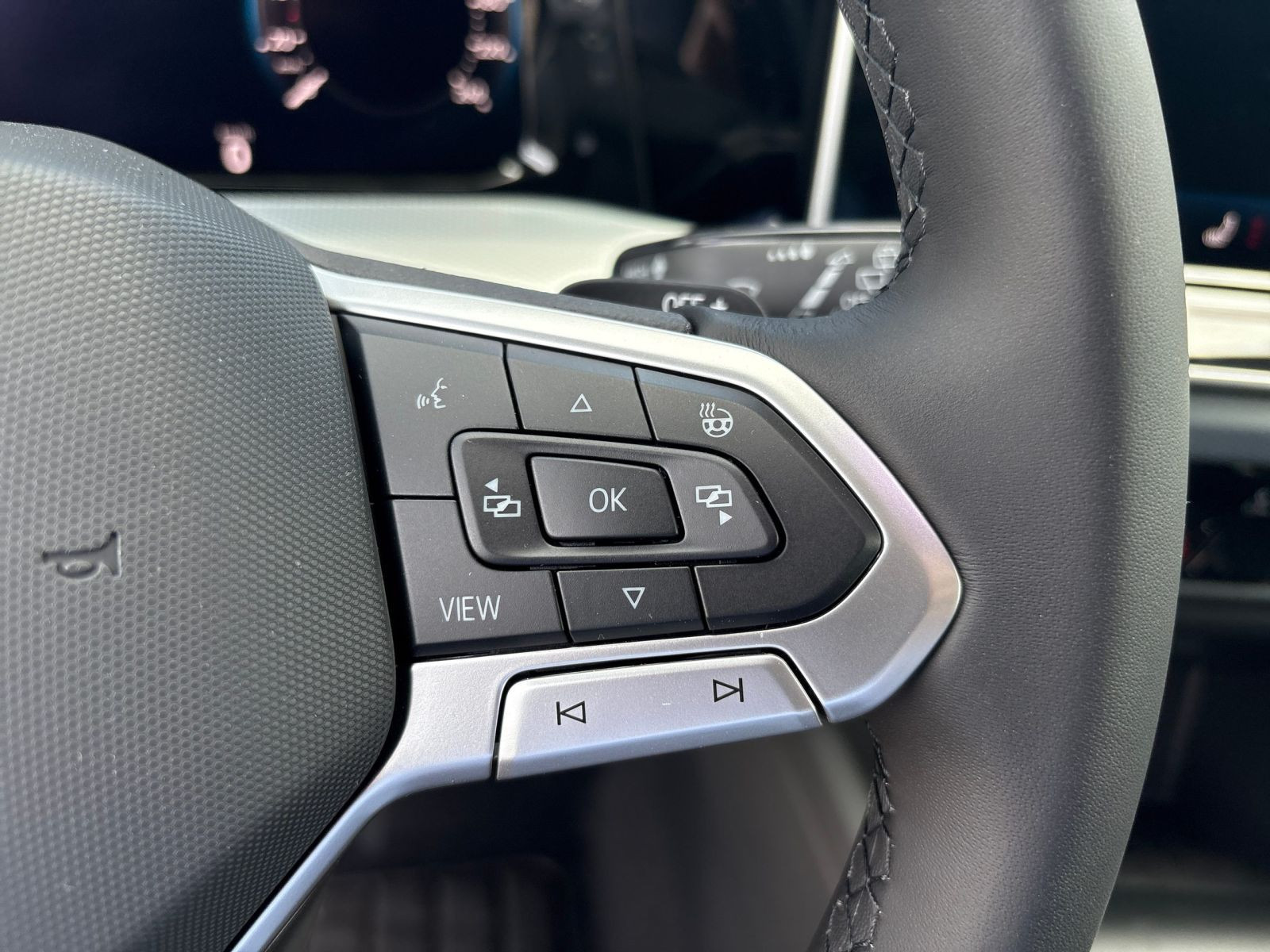Volkswagen - Golf_18
