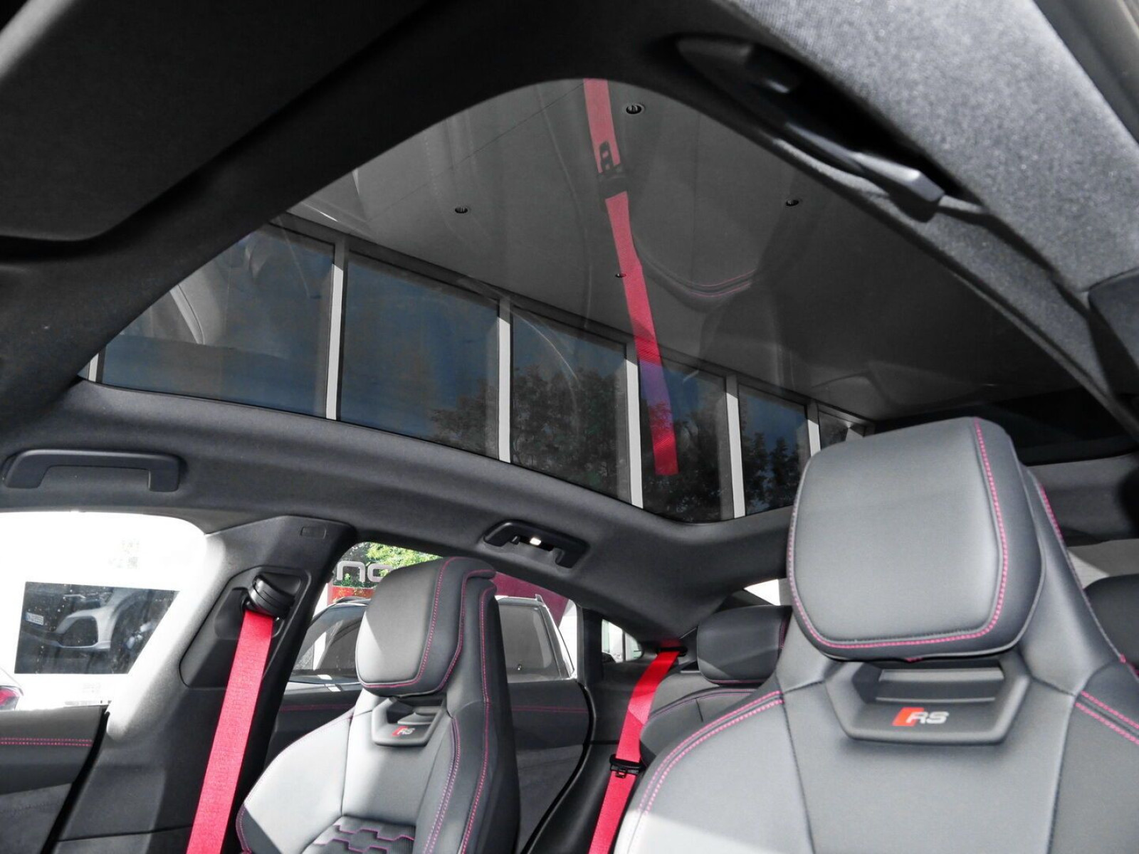 Audi - RS e-tron GT_14