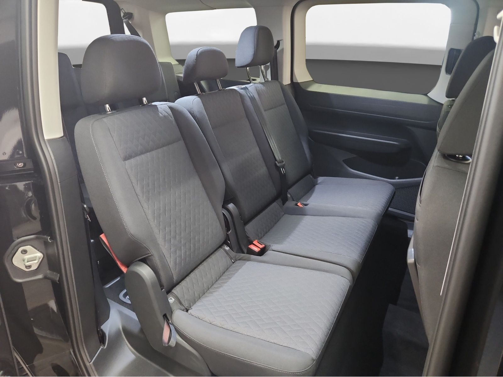 Volkswagen - Caddy Maxi_14