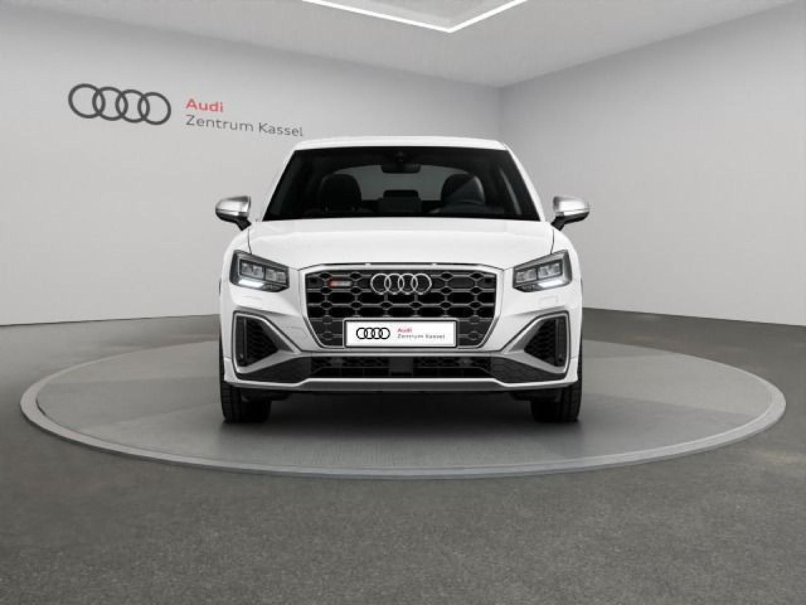 Audi - SQ2_6