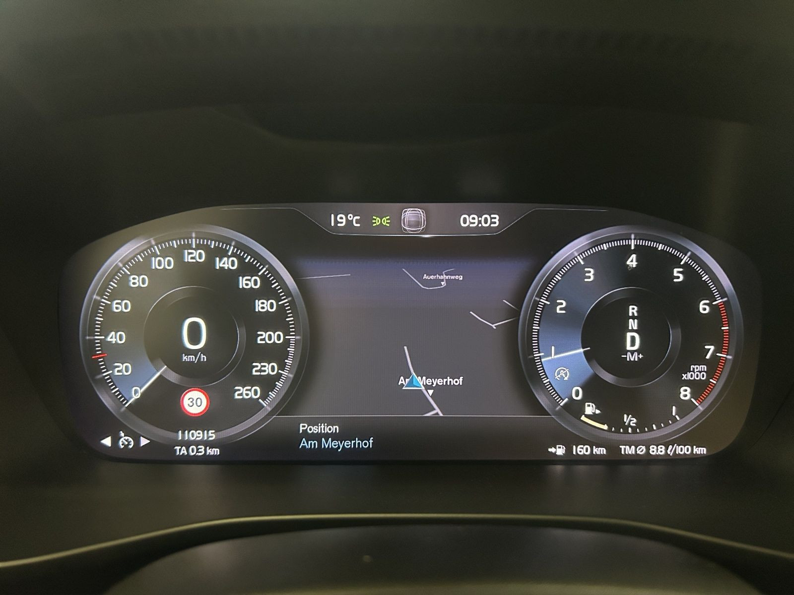 Volvo - XC40_7