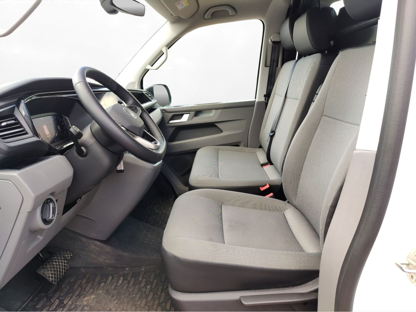 Volkswagen - T6.1 Transporter_2