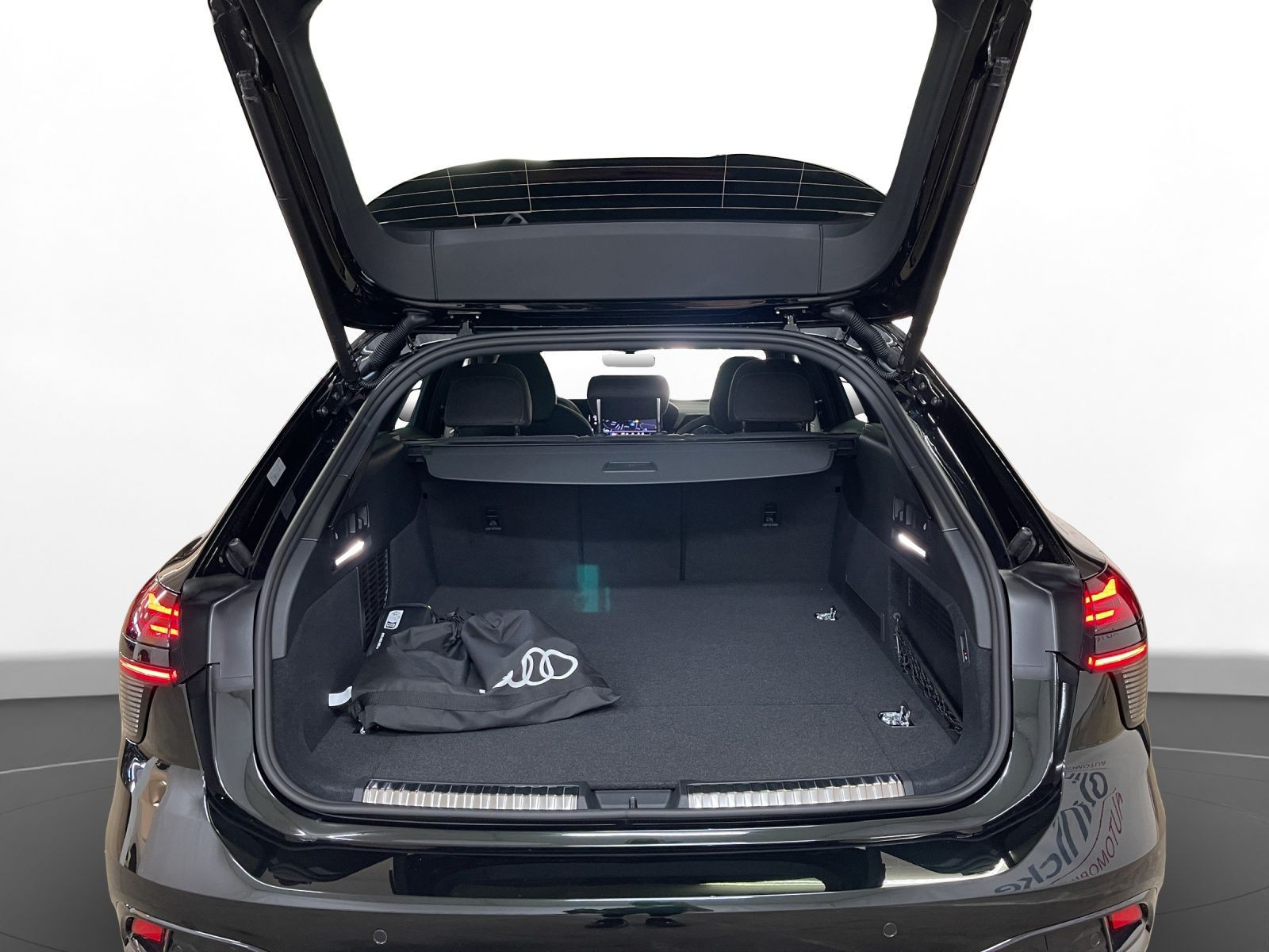 Audi - A6 Avant_21