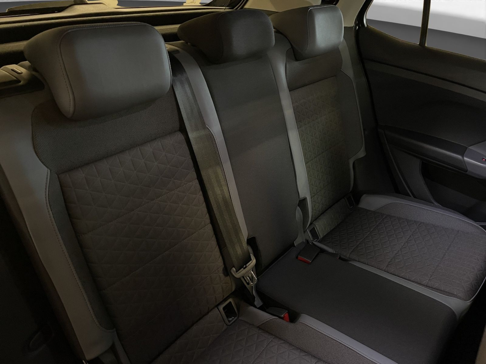 Volkswagen - T-Cross_19