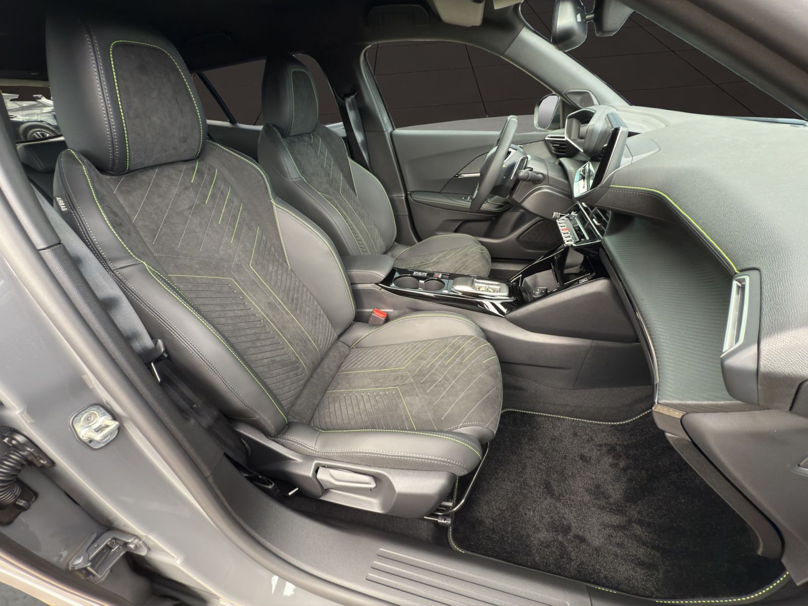 Peugeot - 2008_18