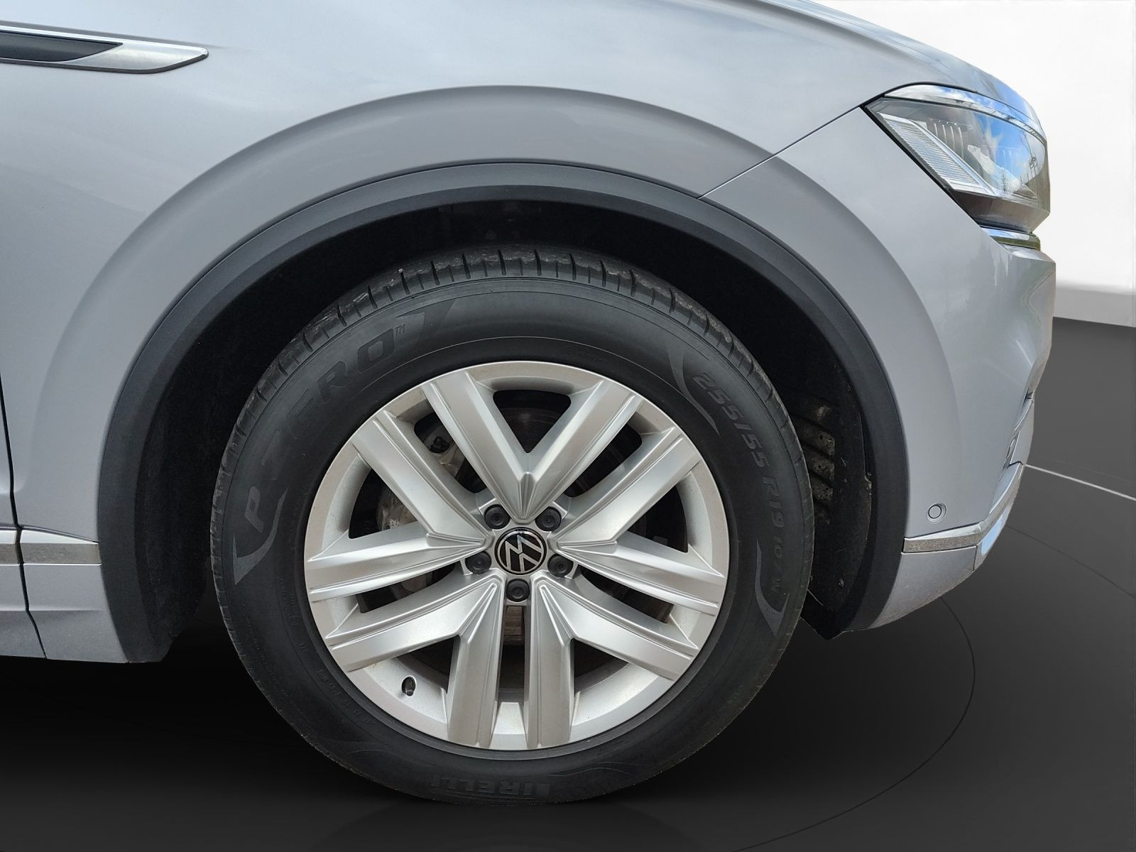 Volkswagen - Touareg_14