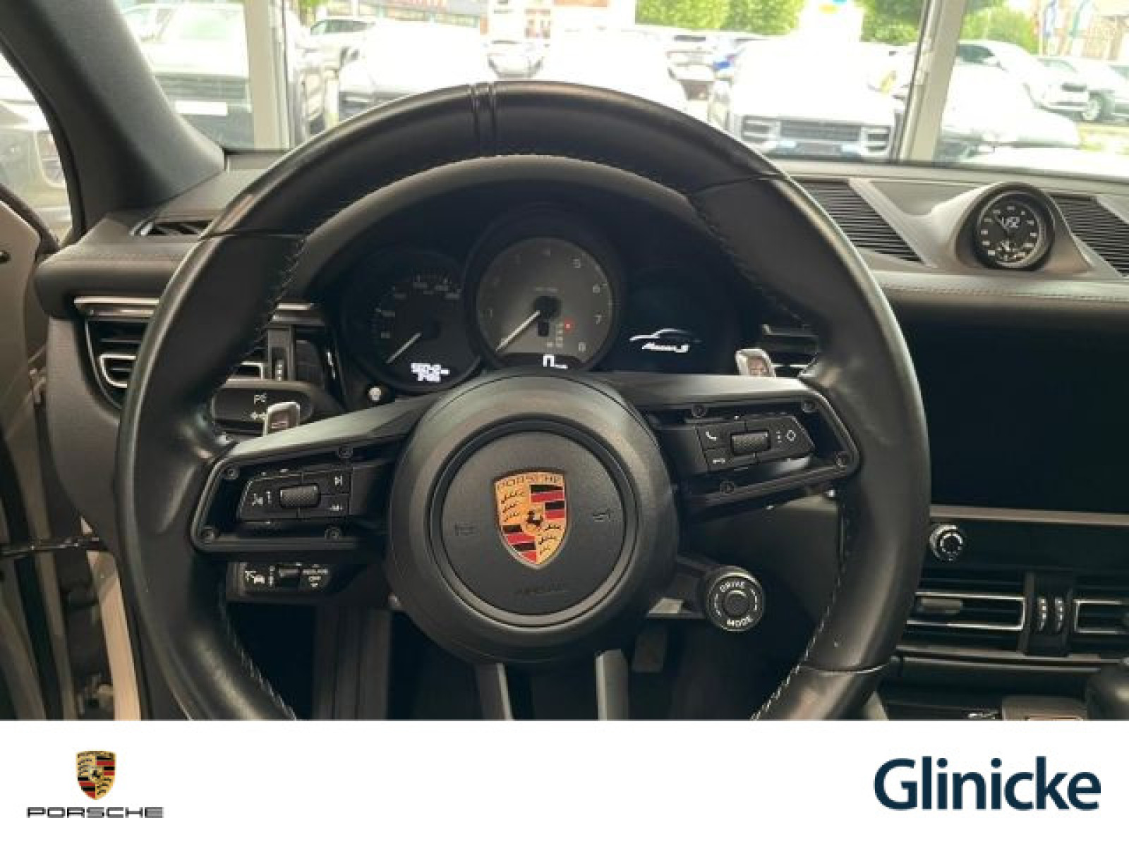 Porsche - Macan_12